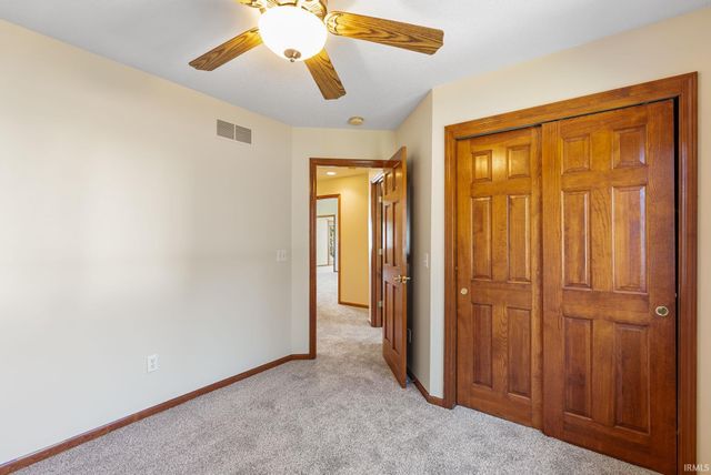5619 Fox Mill Run, Fort Wayne, IN 46835