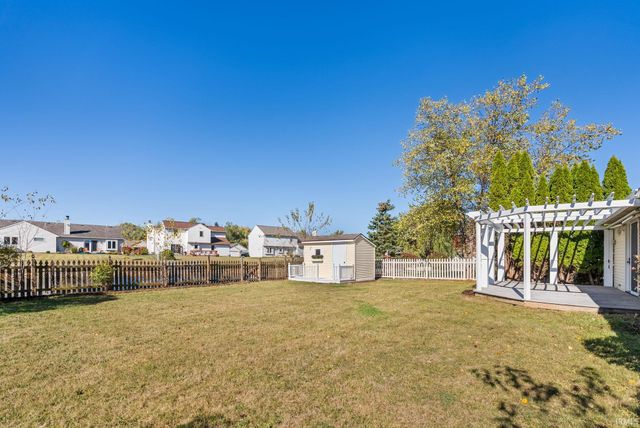 5619 Fox Mill Run, Fort Wayne, IN 46835