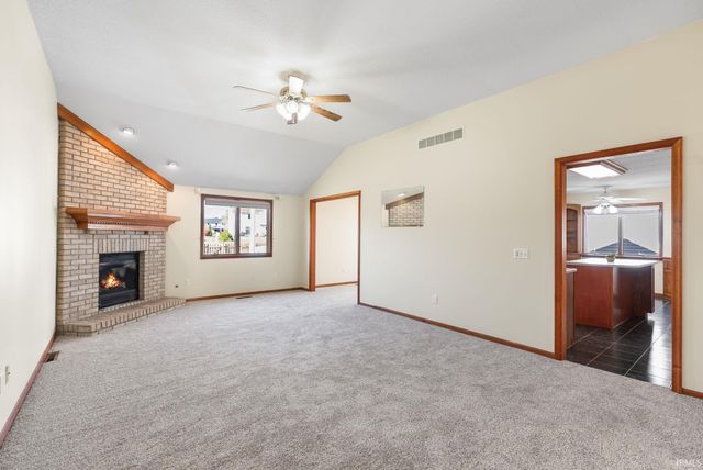 5619 Fox Mill Run, Fort Wayne, IN 46835