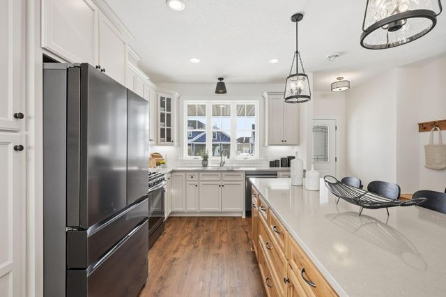 25360 Farmstead Lane, Wyoming, MN 55092