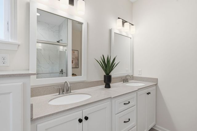 25360 Farmstead Lane, Wyoming, MN 55092