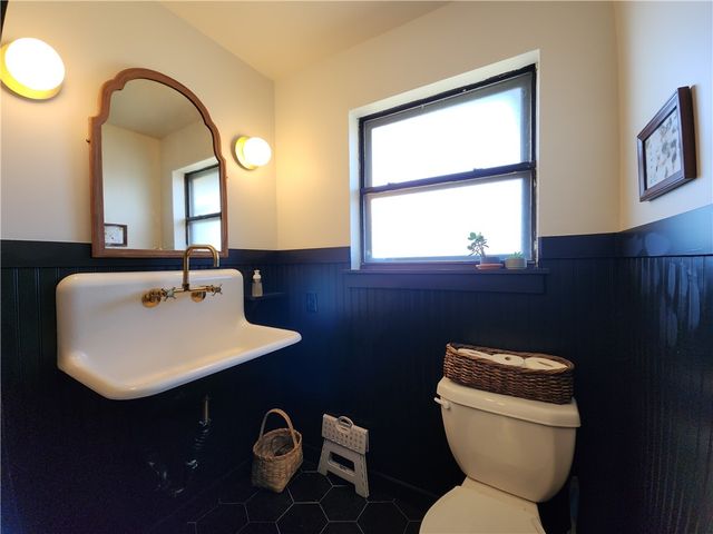 2747 White Oak Drive, Rogers, AR 72758