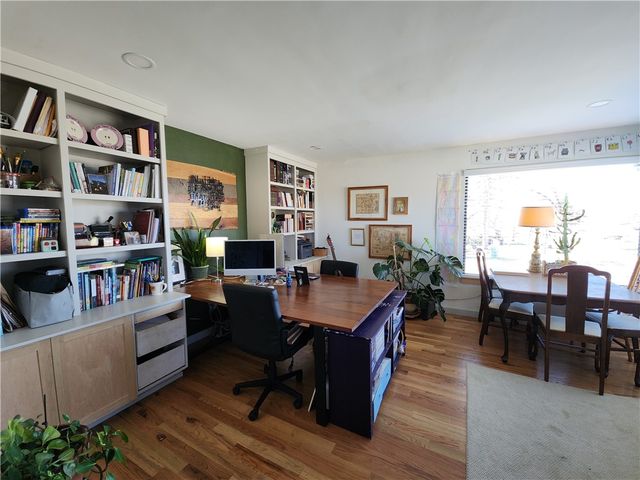 2747 White Oak Drive, Rogers, AR 72758