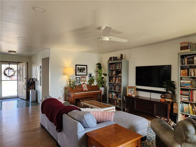 2747 White Oak Drive, Rogers, AR 72758