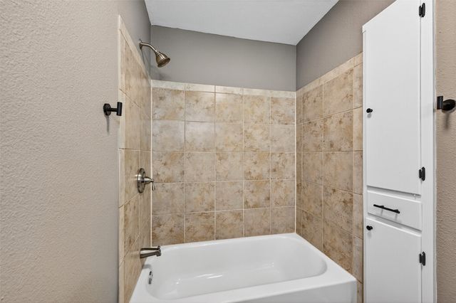 112 S Wood Avenue, Denison, TX 75020