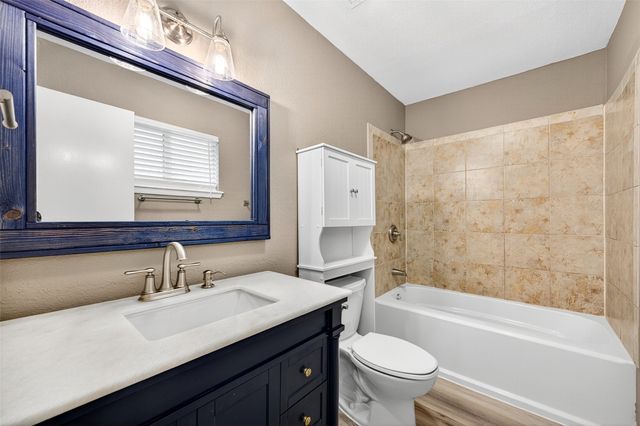 112 S Wood Avenue, Denison, TX 75020