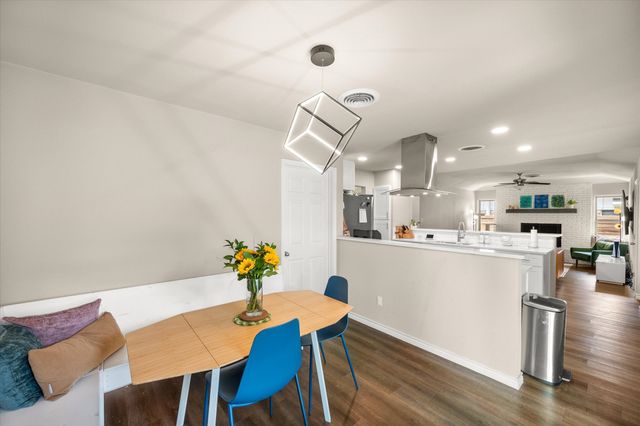 4904 Fall River Drive, Fort Worth, TX 76103