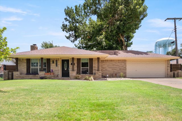 4904 Fall River Drive, Fort Worth, TX 76103