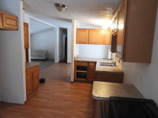 224 Radcliff Drive, Houghton Lake, MI 48629