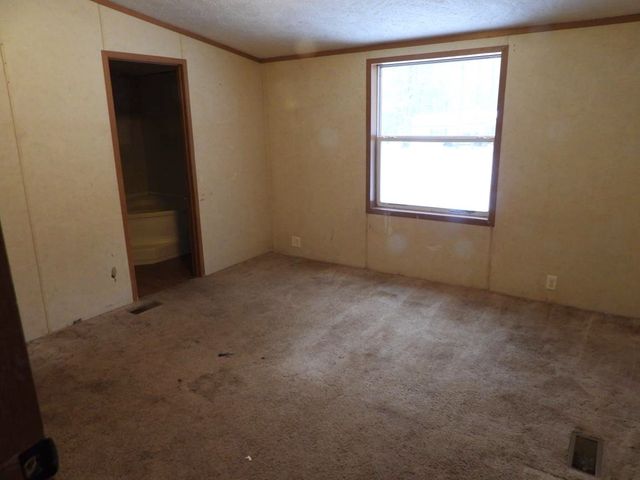 224 Radcliff Drive, Houghton Lake, MI 48629