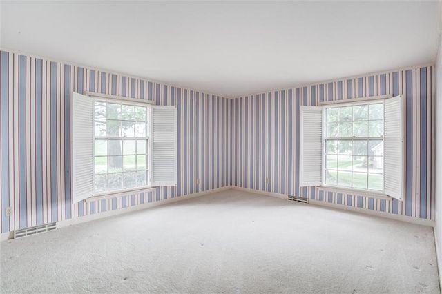 1406 S Golf Club Drive, Richmond, MO 64085