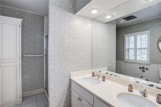 1406 S Golf Club Drive, Richmond, MO 64085