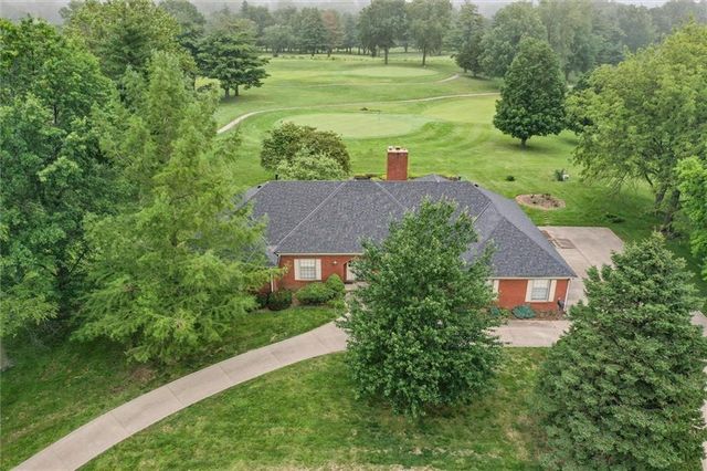 1406 S Golf Club Drive, Richmond, MO 64085