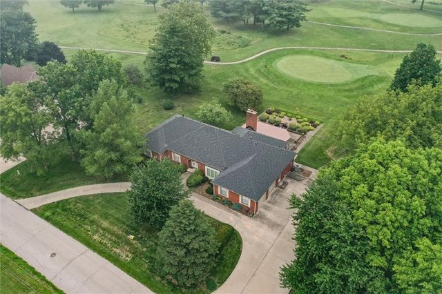 1406 S Golf Club Drive, Richmond, MO 64085