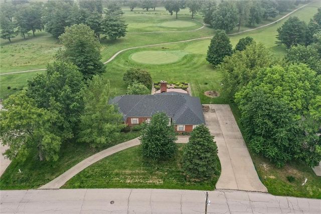 1406 S Golf Club Drive, Richmond, MO 64085