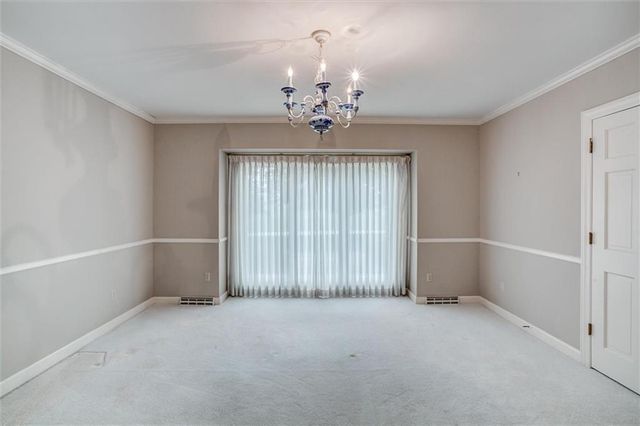 1406 S Golf Club Drive, Richmond, MO 64085