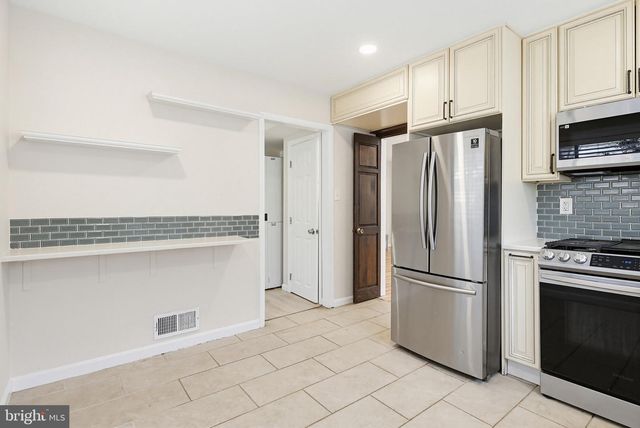 9717 HEDIN DR, Silver Spring, MD 20903