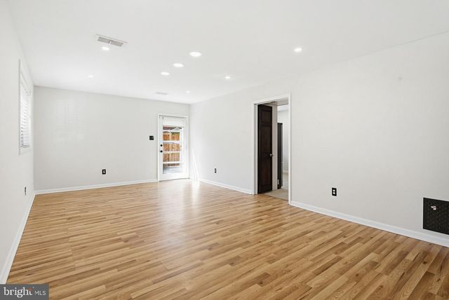 9717 HEDIN DR, Silver Spring, MD 20903