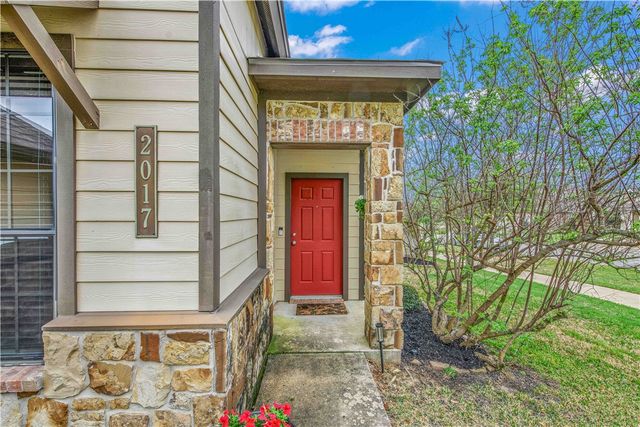 2017 Snowy Brook Trail, Bryan, TX 77807