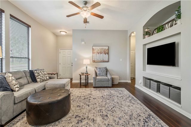 2017 Snowy Brook Trail, Bryan, TX 77807