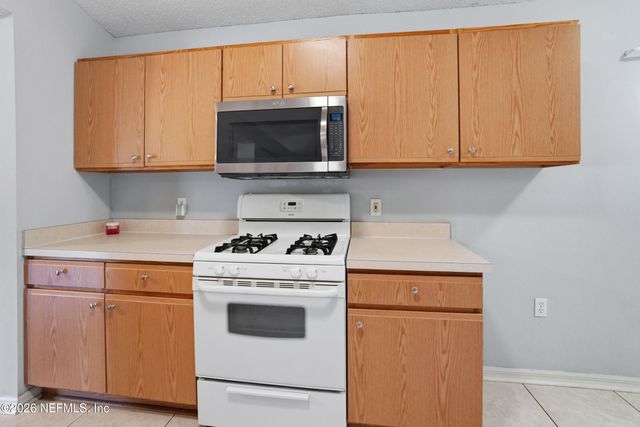 1945 MILLINGTON Lane, Jacksonville, FL 32246