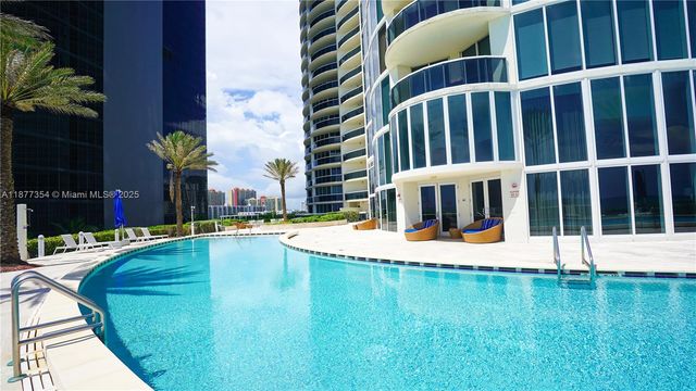 17201 Collins Ave 706, Sunny Isles Beach, FL 33160