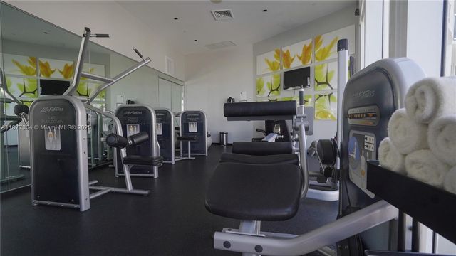 17201 Collins Ave 706, Sunny Isles Beach, FL 33160