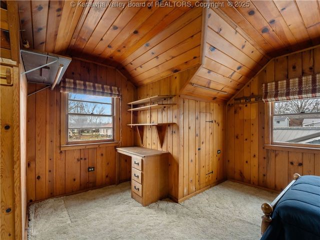 1216 W 12th Street, Nitro, WV 25143