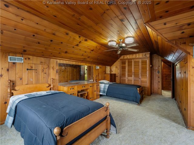 1216 W 12th Street, Nitro, WV 25143