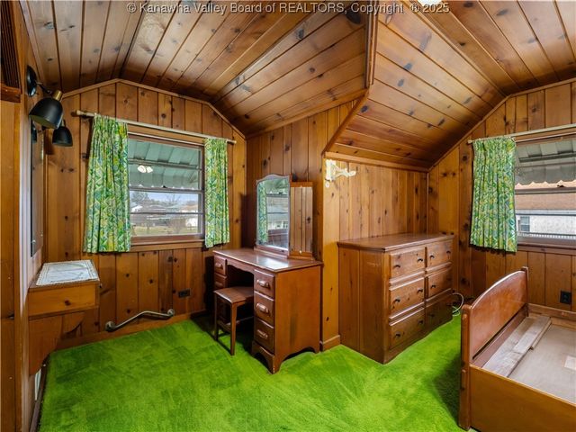 1216 W 12th Street, Nitro, WV 25143