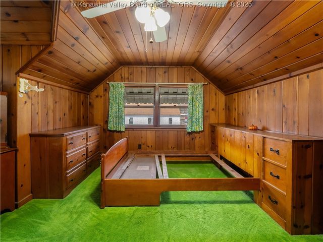 1216 W 12th Street, Nitro, WV 25143