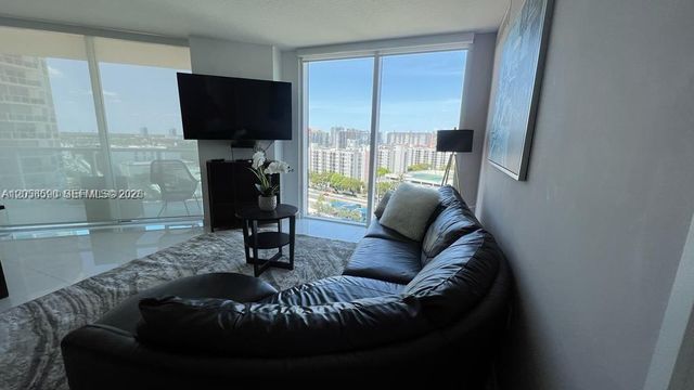 150 Sunny Isles Blvd 1-1202, Sunny Isles Beach, FL 33160