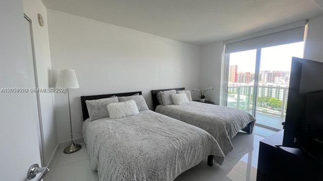 150 Sunny Isles Blvd 1-1202, Sunny Isles Beach, FL 33160