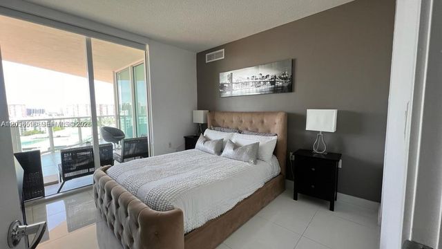150 Sunny Isles Blvd 1-1202, Sunny Isles Beach, FL 33160