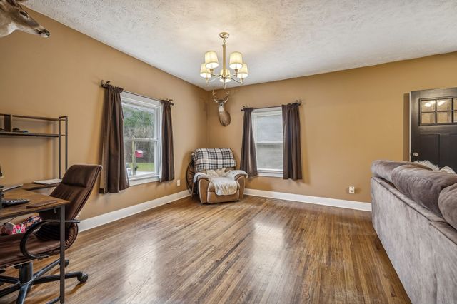 147 Sloan Branch Rd, Pleasant Shade, TN 37145