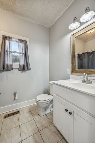 147 Sloan Branch Rd, Pleasant Shade, TN 37145