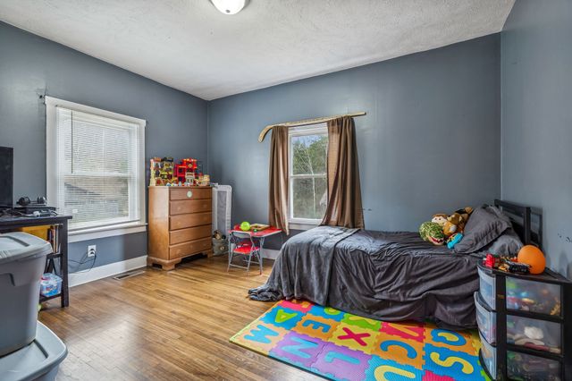 147 Sloan Branch Rd, Pleasant Shade, TN 37145