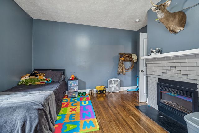 147 Sloan Branch Rd, Pleasant Shade, TN 37145