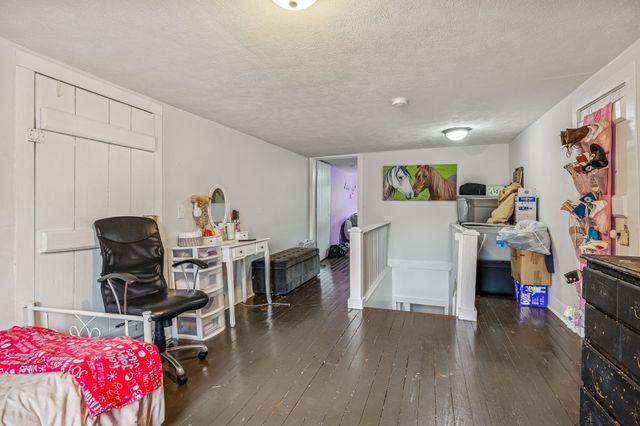 147 Sloan Branch Rd, Pleasant Shade, TN 37145