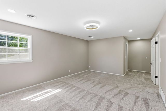 251 N Post Oak Road, Wichita, KS 67206