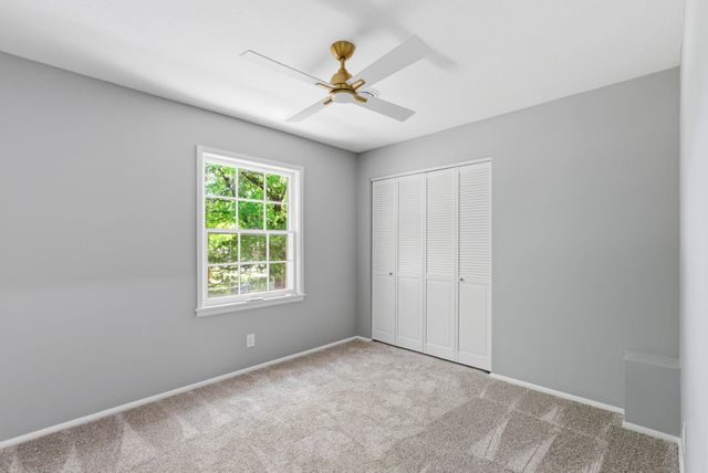 251 N Post Oak Road, Wichita, KS 67206