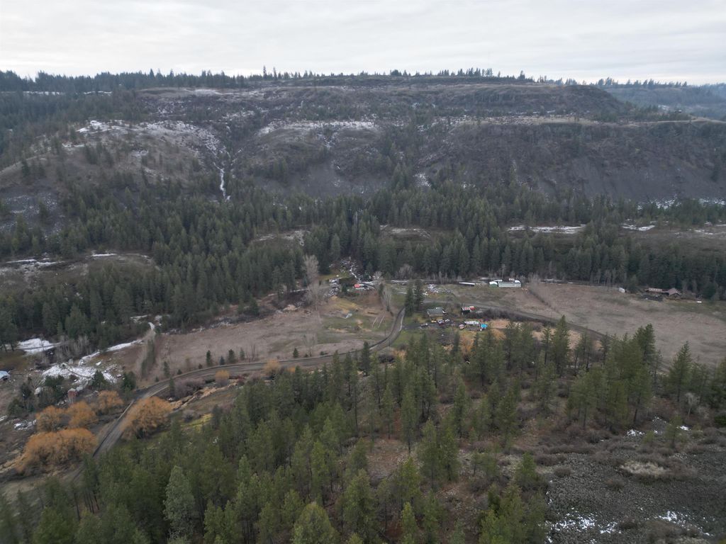 33055 Hawk Creek Ranch Rd N Rd, Davenport, WA 99122 photo 13