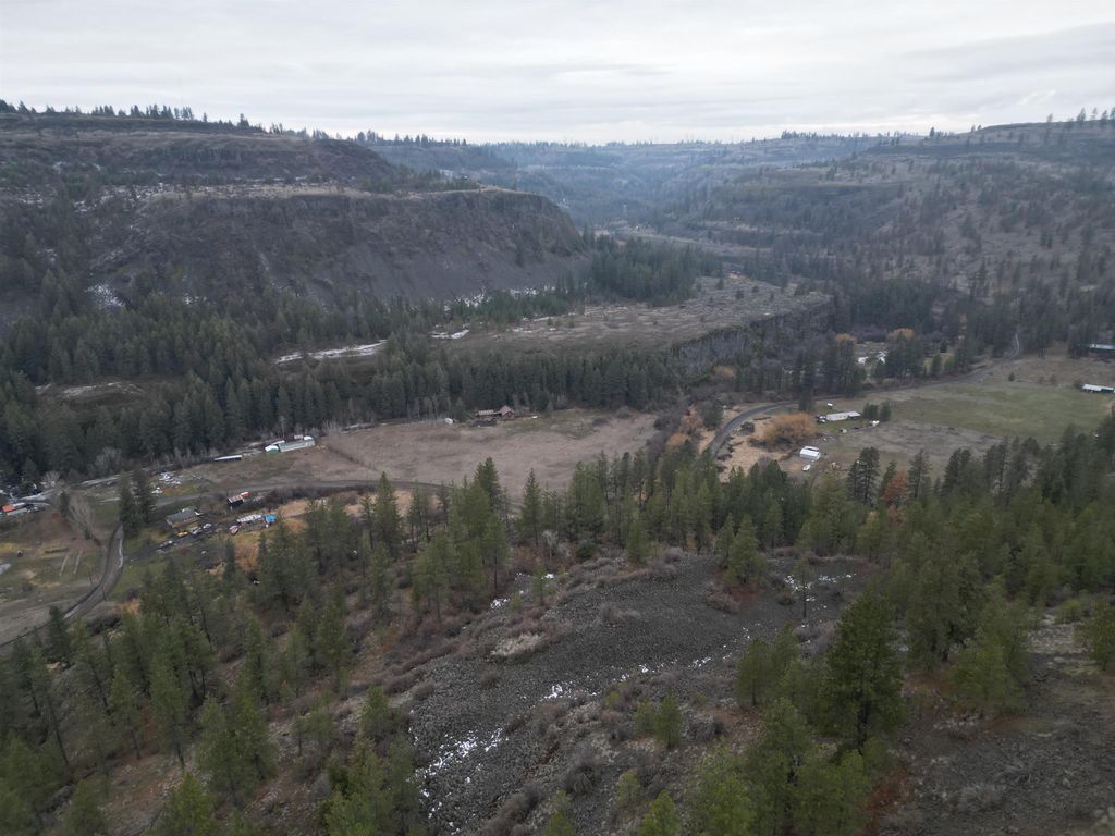 33055 Hawk Creek Ranch Rd N Rd, Davenport, WA 99122 photo 5