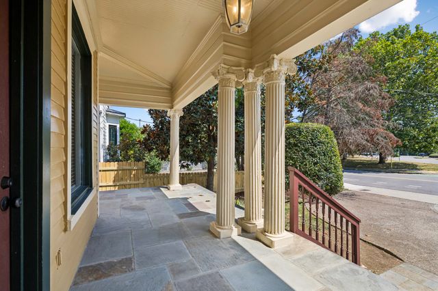 2107 10th Ave, S, Nashville, TN 37204