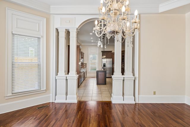 2107 10th Ave, S, Nashville, TN 37204