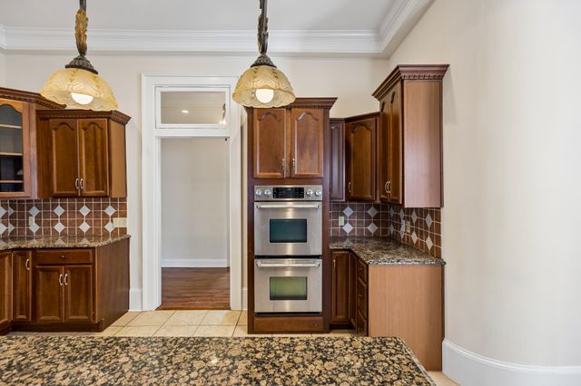 2107 10th Ave, S, Nashville, TN 37204