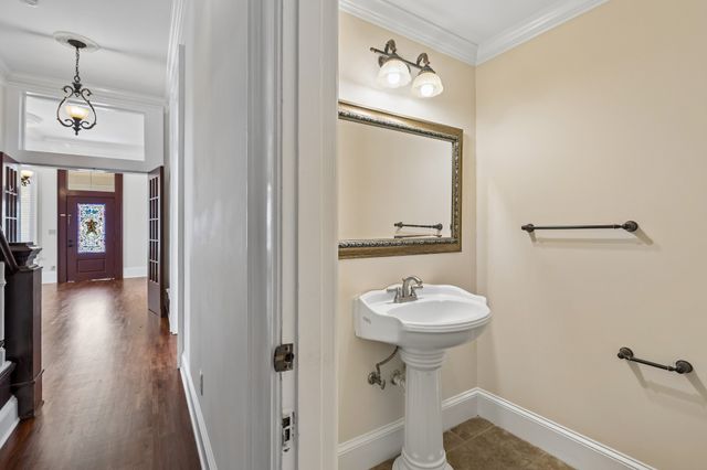 2107 10th Ave, S, Nashville, TN 37204