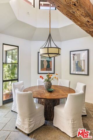 3099 Mandeville Canyon Road, Los Angeles, CA 90049