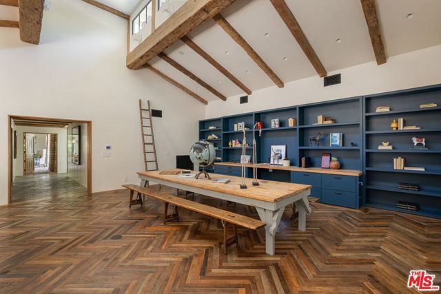 3099 Mandeville Canyon Road, Los Angeles, CA 90049