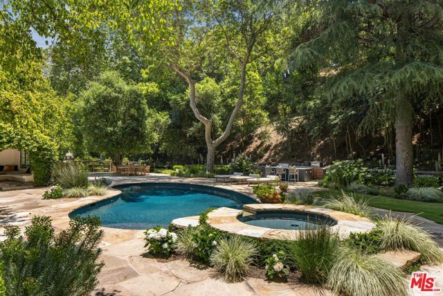 3099 Mandeville Canyon Road, Los Angeles, CA 90049